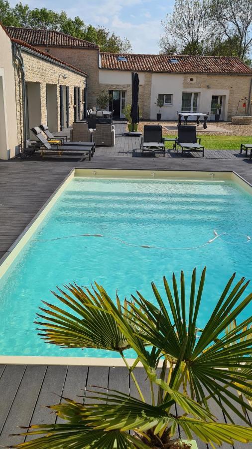 Vérines La Fompatoise Bed & Breakfast エクステリア 写真